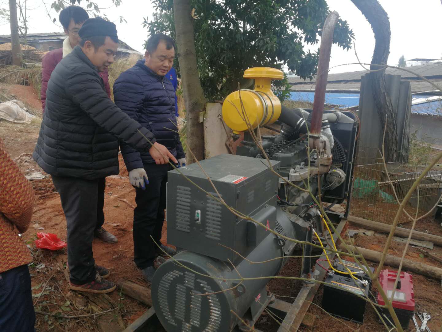 在韶关地区一小型砖厂回收一台100kw潍柴柴油发电机组